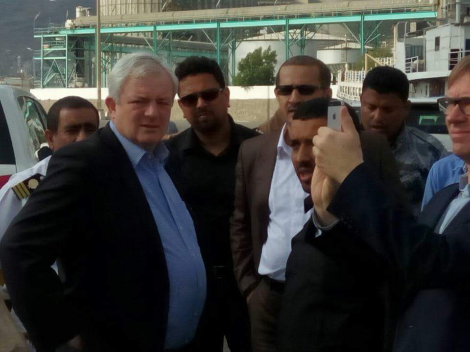 وكيل الامين العام للامم المتحدة يزور ميناء عدن