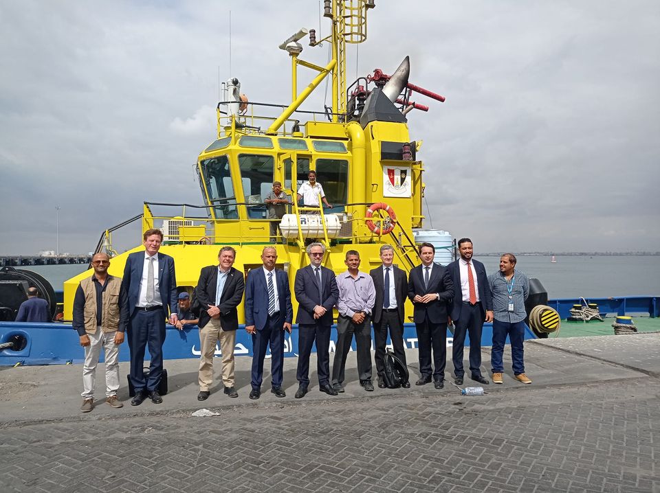 بعثة الاتحاد الأوروبي لدى اليمن في زيارة لميناء عدن